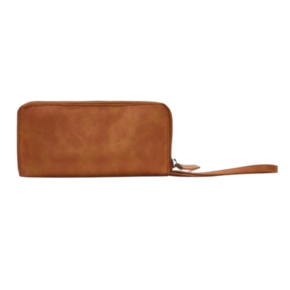 Free People Distressed Vegan Wallet in Tan•NWT! - Picture 3 of 10